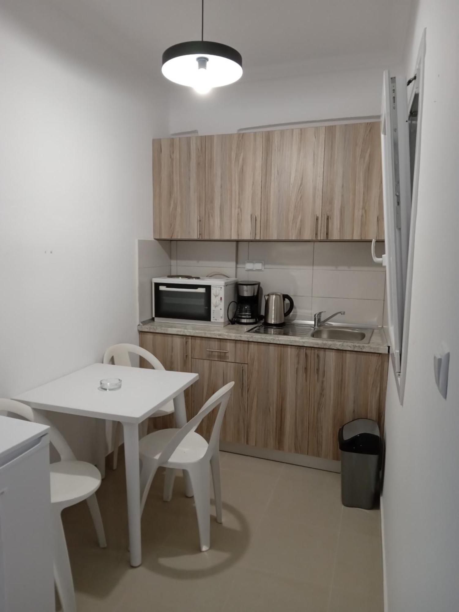 Leonidas Apartments Неа-Перамос Экстерьер фото