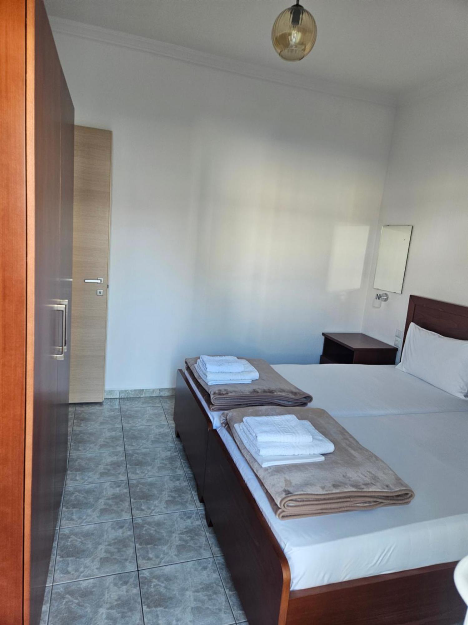 Leonidas Apartments Неа-Перамос Номер фото