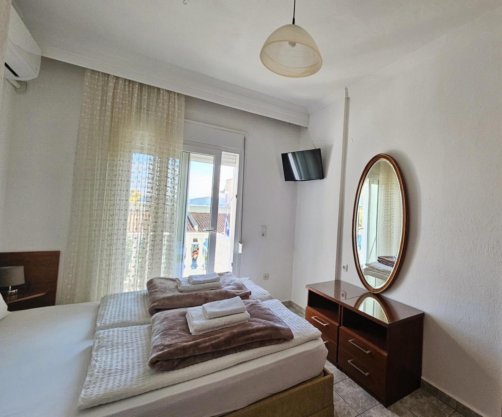 Leonidas Apartments Неа-Перамос Экстерьер фото
