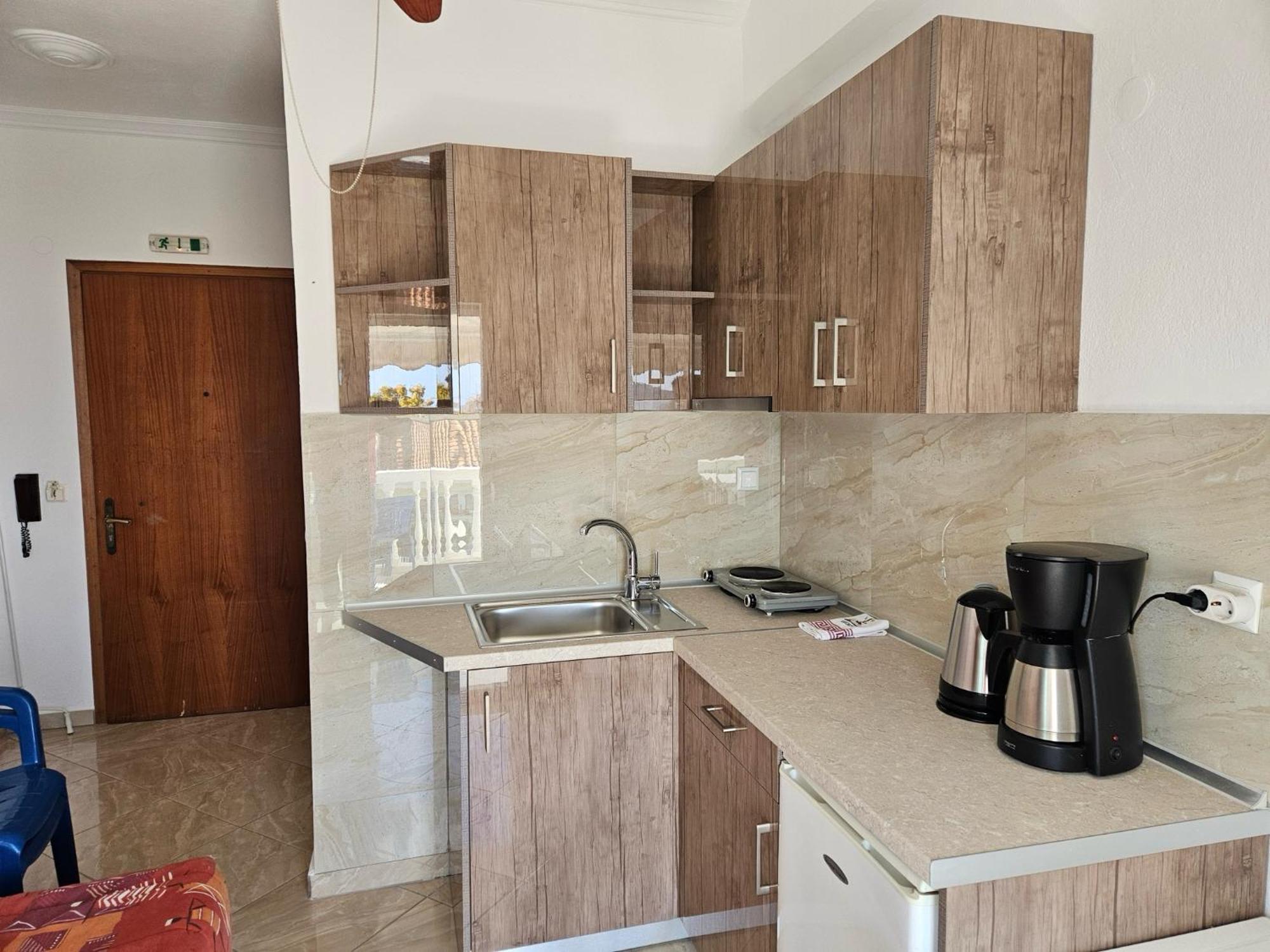 Leonidas Apartments Неа-Перамос Экстерьер фото